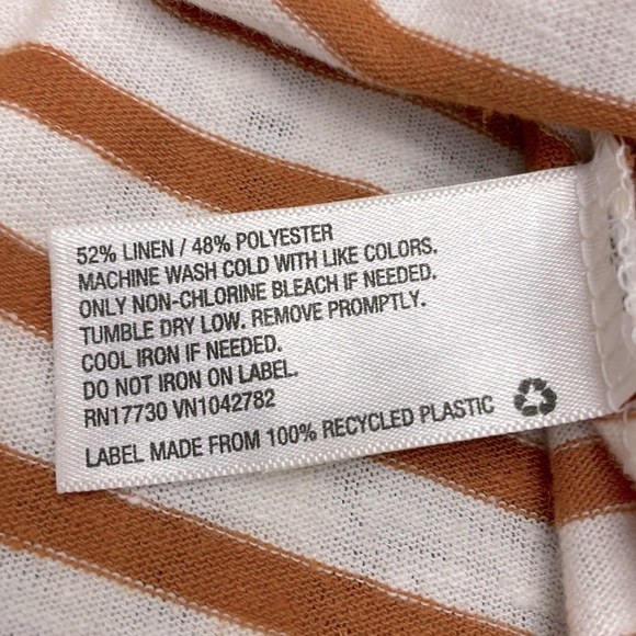 A New Day Women’s linen blend top. Size Small - Picture 5 of 5